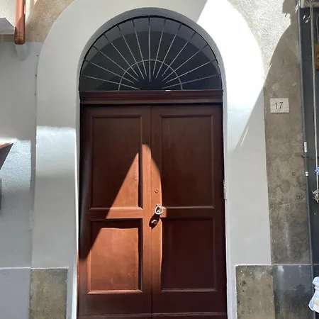 Giuliani Pensión Península Sorrentina